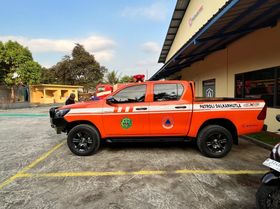 COMMAND CAR 2